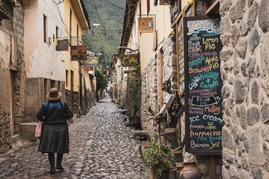 Street in Ollantaytambo