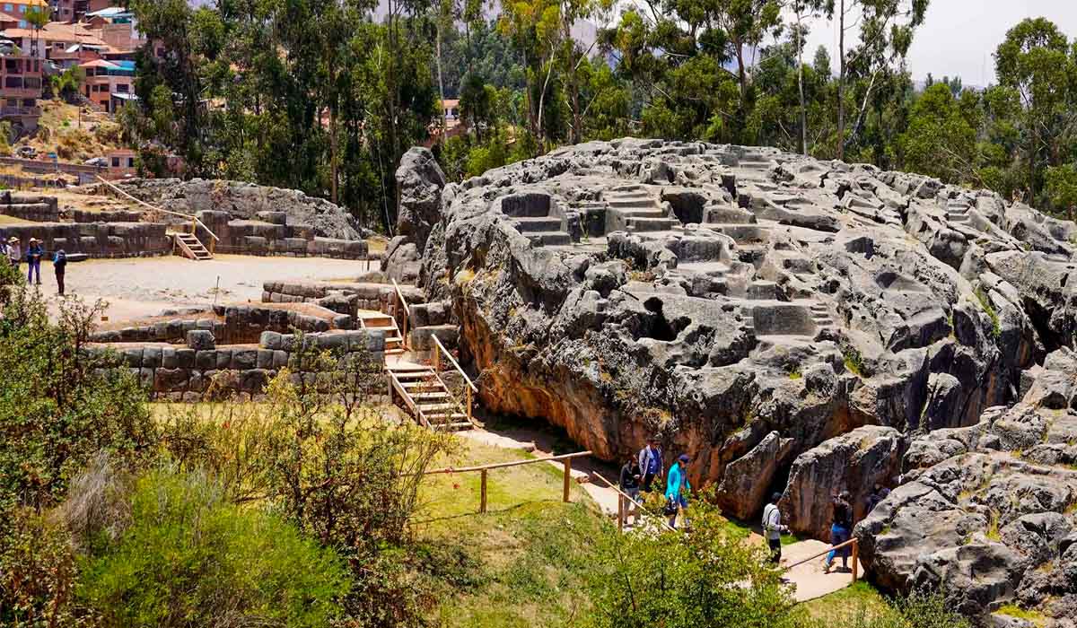 How to get to Cusco from Lima